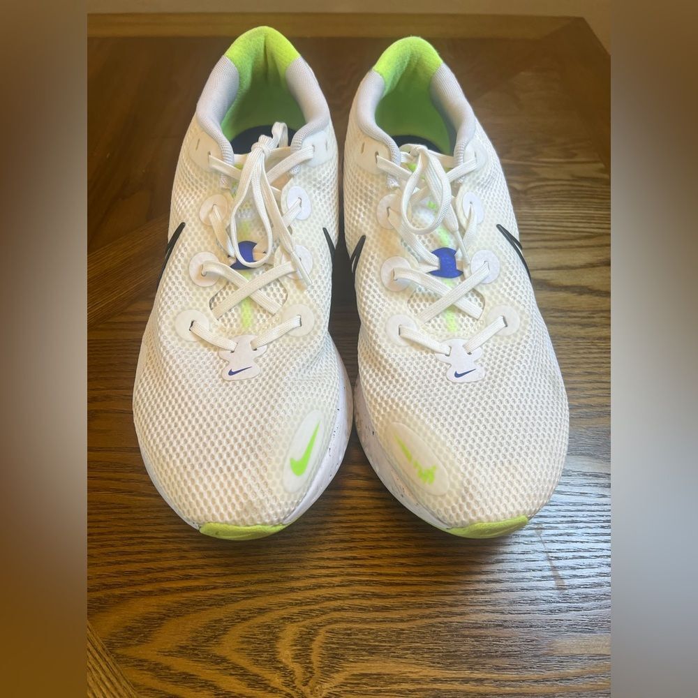 Nike White and Lime Green Sneakers